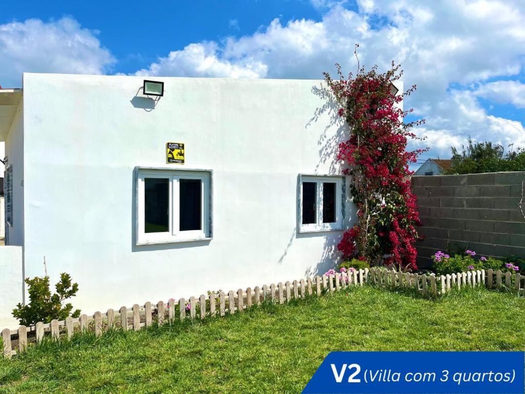 W.H.House Lägenhet Atouguia Da Baleia Exteriör bild